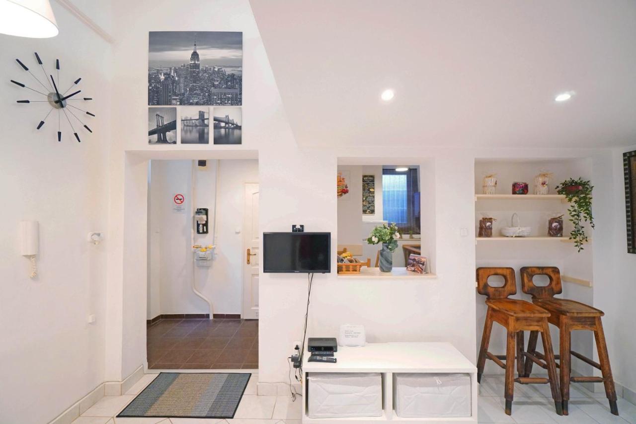 V27 Vadasz Apartment Budapest Exterior photo
