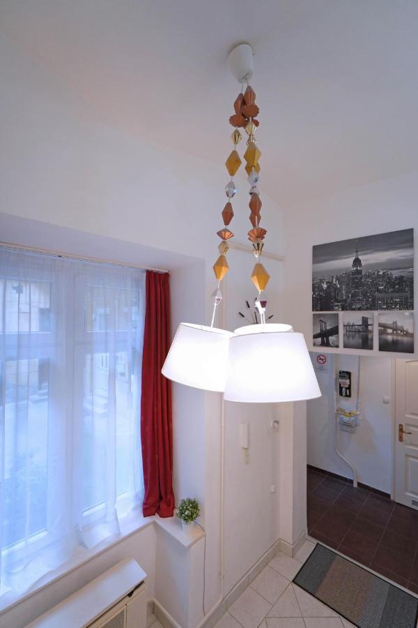 V27 Vadasz Apartment Budapest Exterior photo